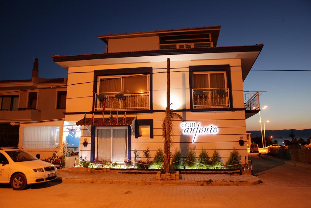 Hotel Antonio Çeşme Esterno foto